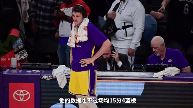 ng体育官网：湖人后卫连中三分，指路湖人取得胜利